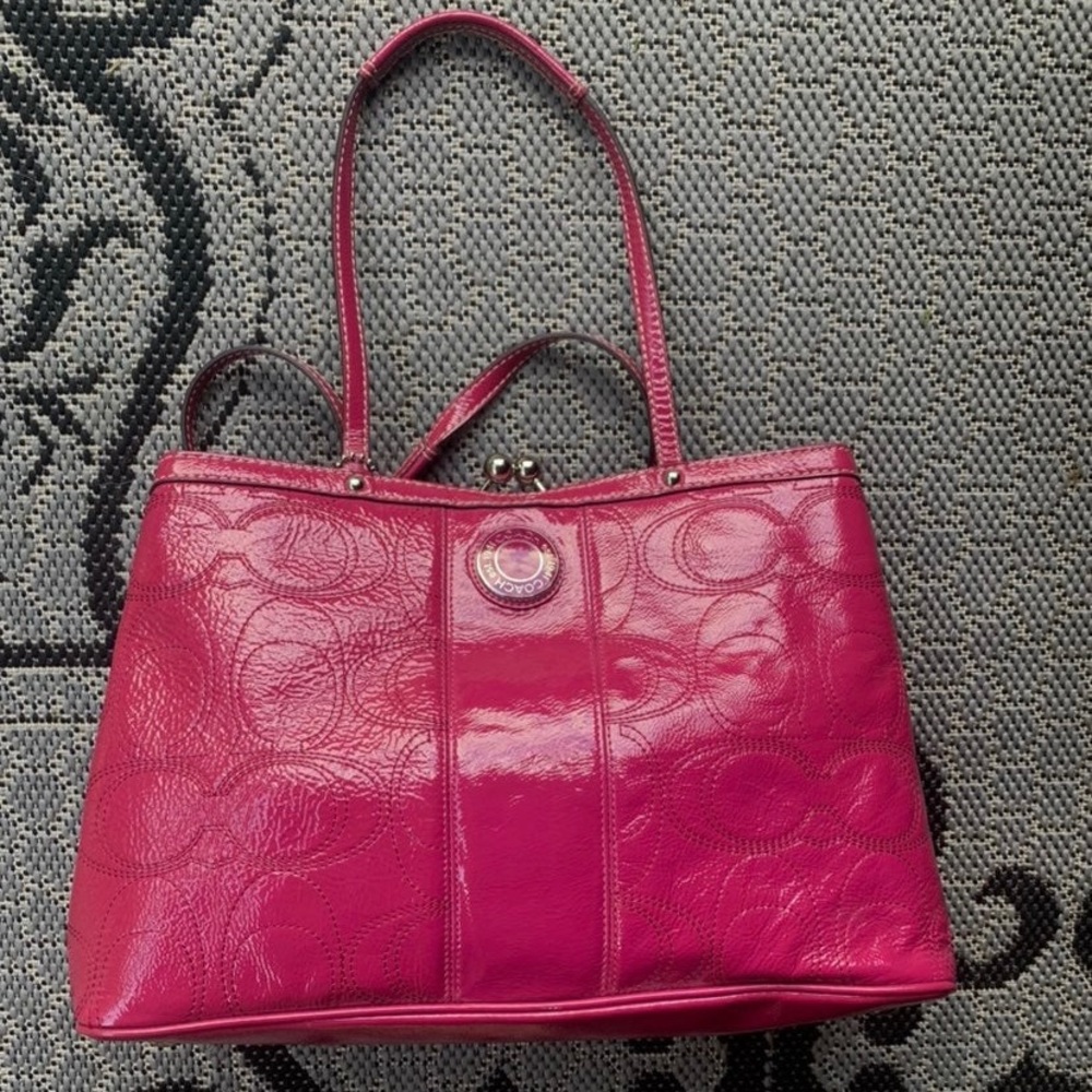 Coach A1276 -F19215 Pink  Patent Leather Logo Kisslock Carryall Purse Bag